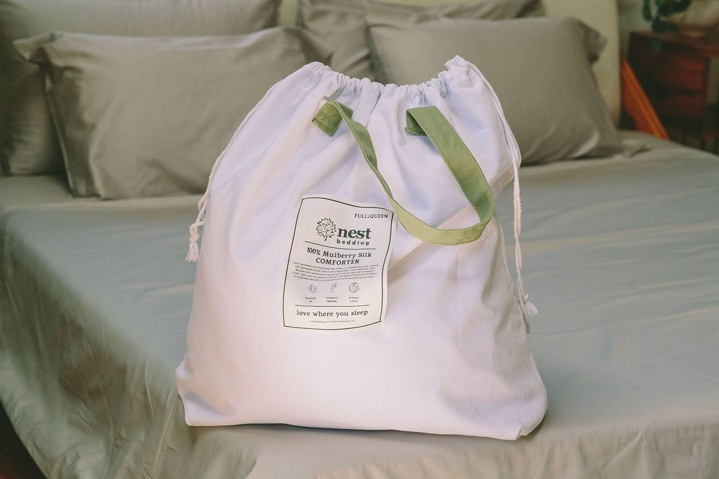 Mulberry Silk & Organic Cotton Comforter