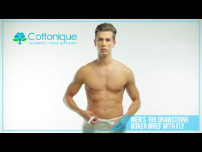 Video of model demonstrating how the organic cotton men's drawstring boxers fit.